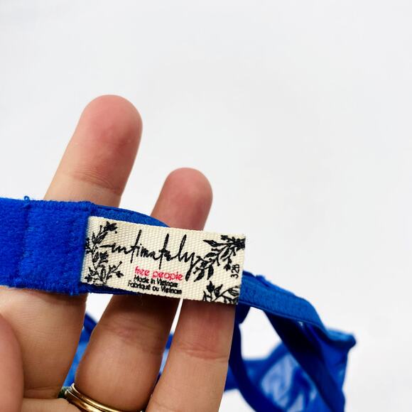 Free people blue mesh triangle unlined bra - Picture 4 of 4